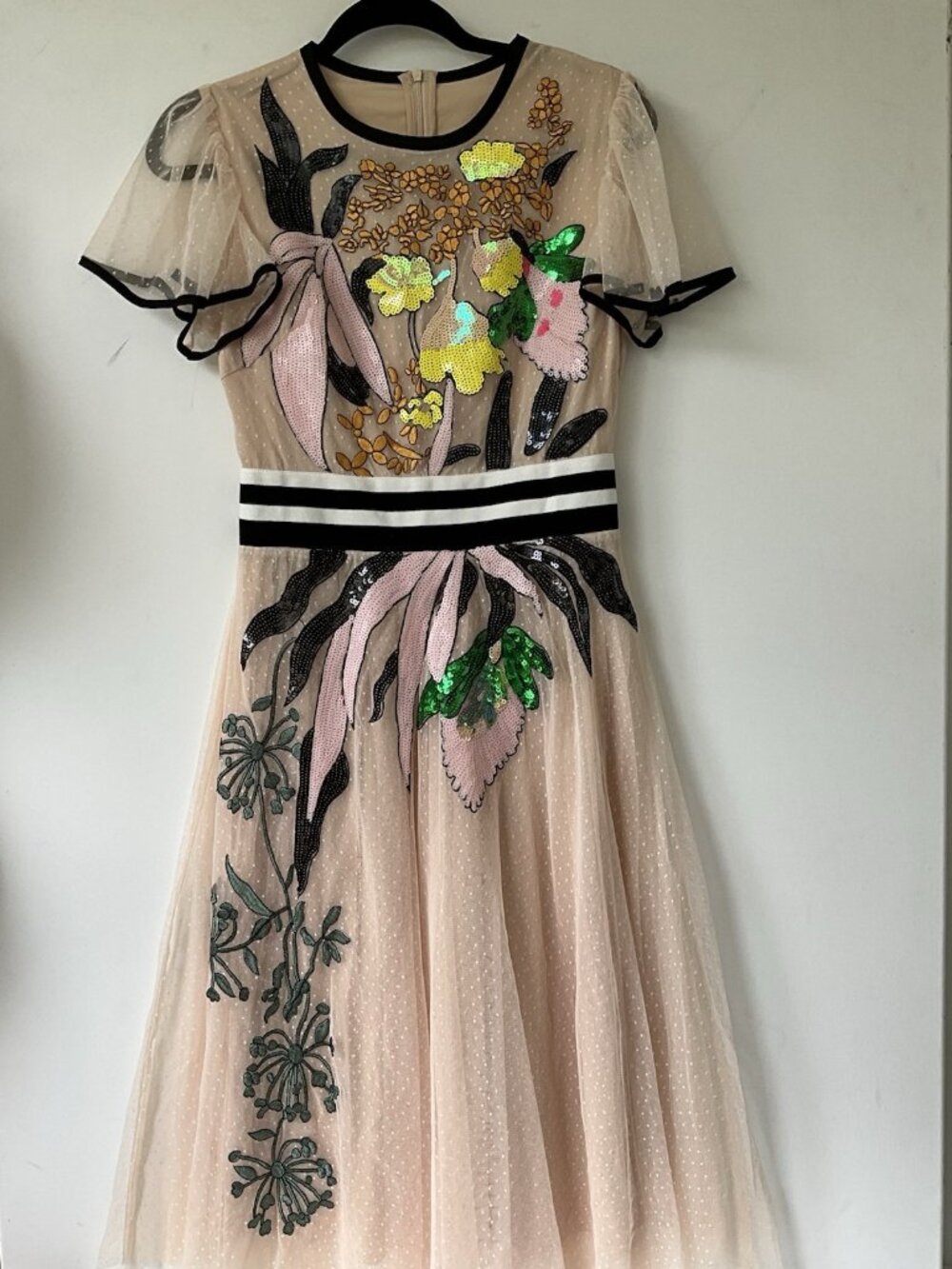 Unbranded  Midi Dress Embroidered Floral Tulle Sequin Flutter Sleeve M - Picture 3 of 6